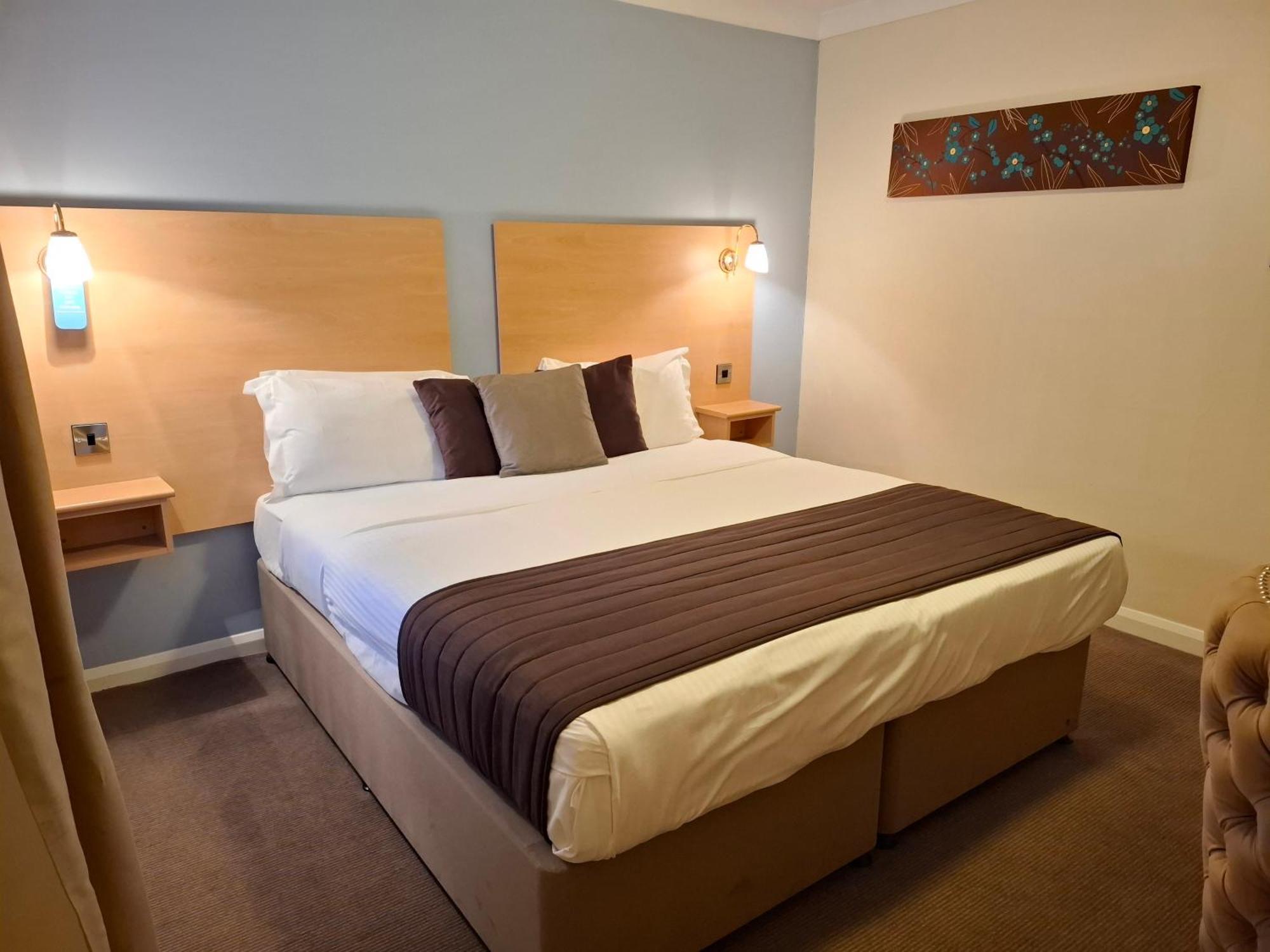 Borough Arms Hotel Newcastle-under-Lyme Kültér fotó
