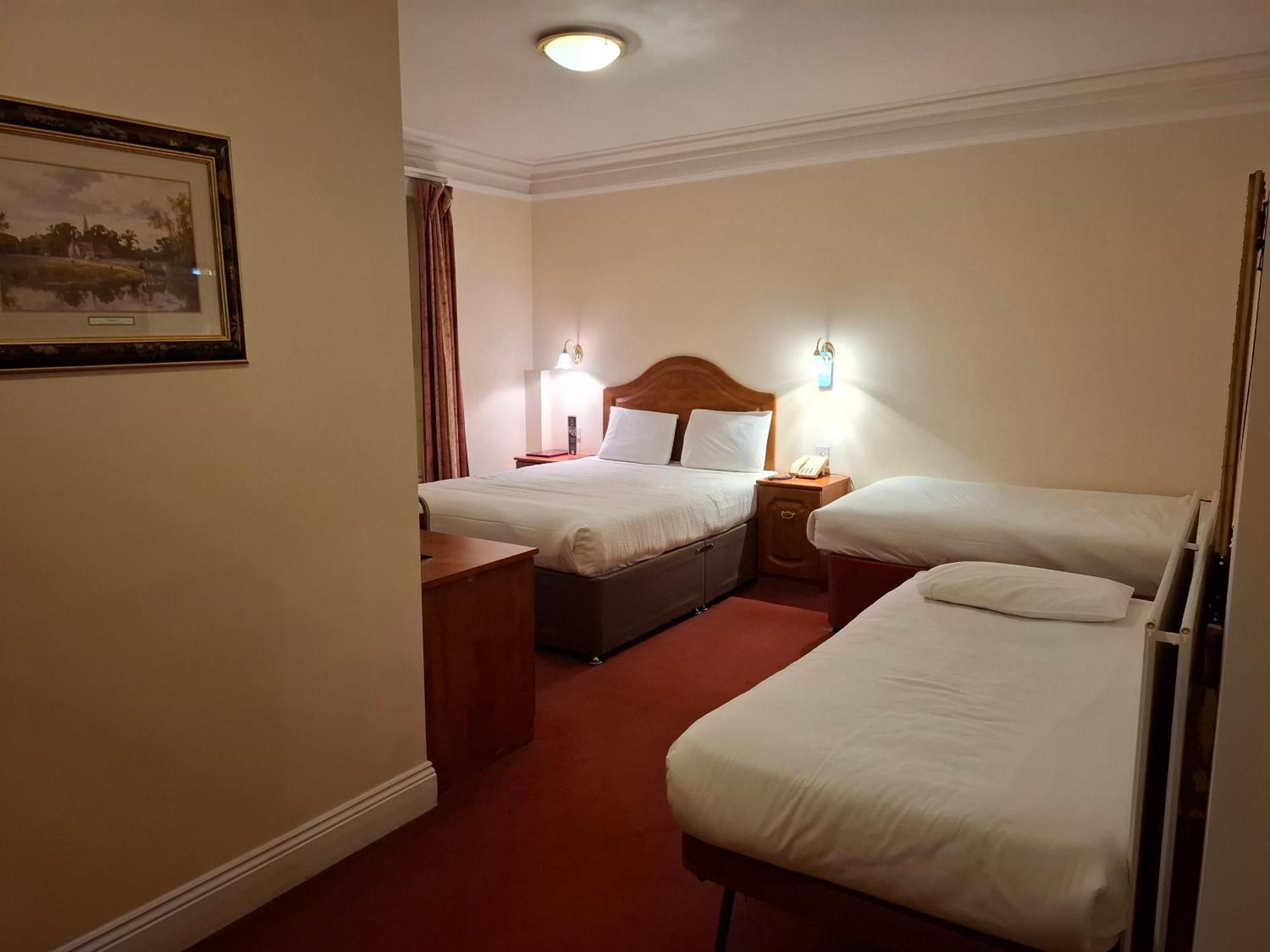 Borough Arms Hotel Newcastle-under-Lyme Kültér fotó